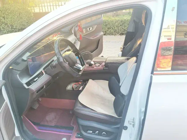 Chery Tiggo 8 PRO 2024 Champion Edition 390T 4WD Peak Edition 7-Seater — Фото автомобиля 9