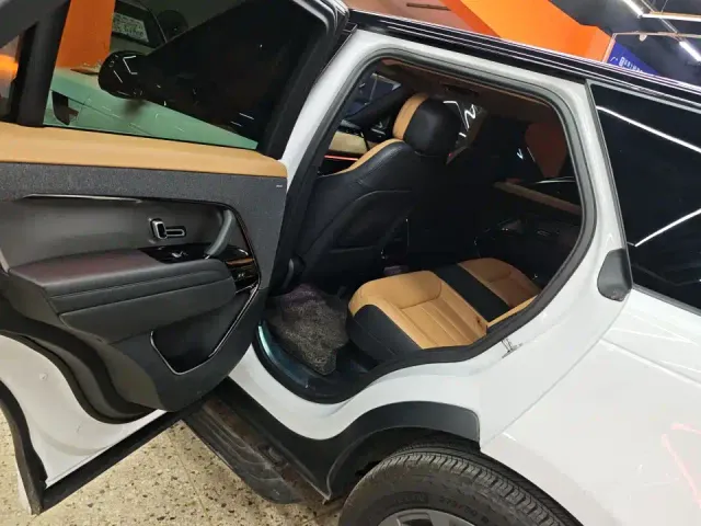 Land Rover Range Rover Sport — Фото автомобиля 6
