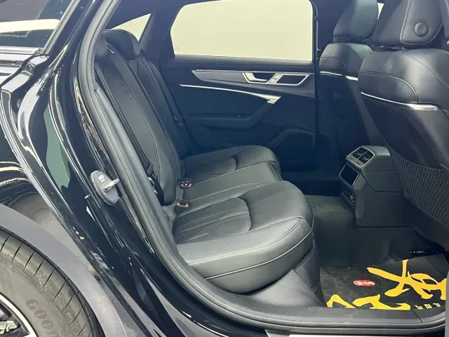 Audi A6L — Фото автомобиля 15