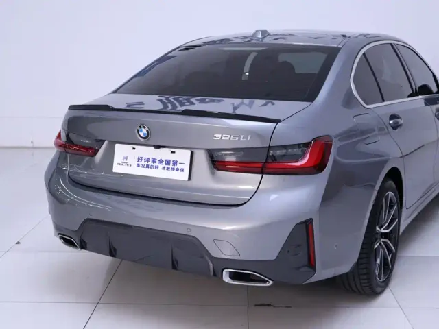 BMW 3 Series — Фото автомобиля 8