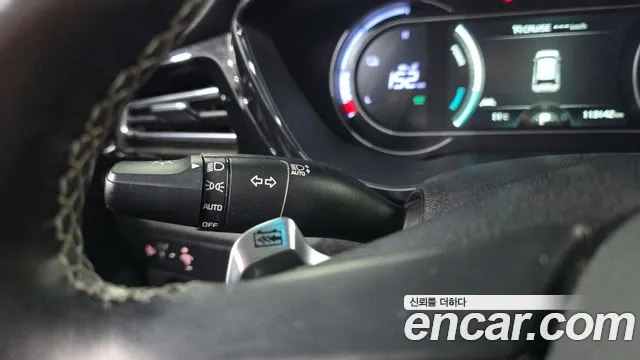Kia Niro — Фото автомобиля 26