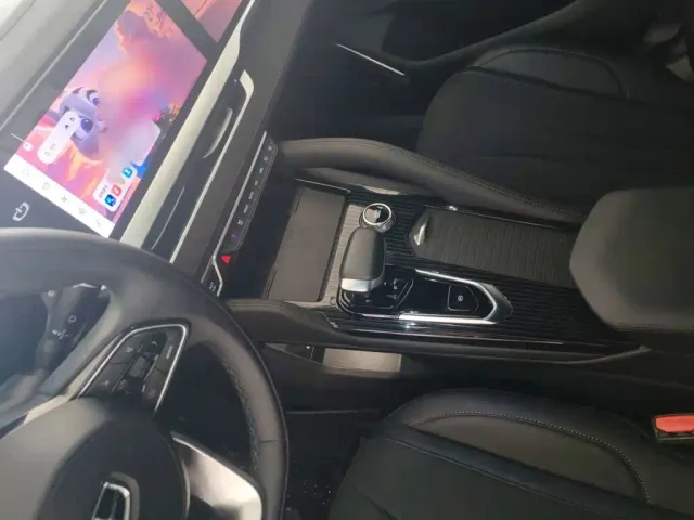 Geely Xingyue L — Фото автомобиля 5