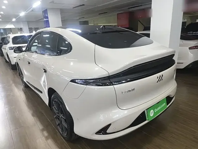 IM Motors LS6 — Фото автомобиля 4