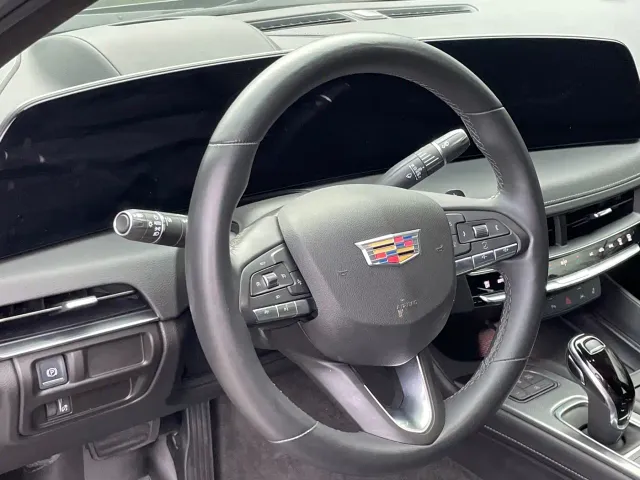 Cadillac CT5 — Фото автомобиля 9