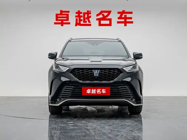 Toyota Crown Kluger — Фото автомобиля 2