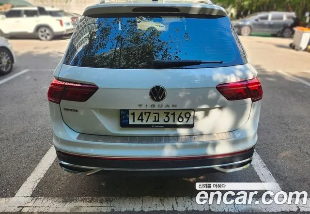 Volkswagen Tiguan — Фото автомобиля 4