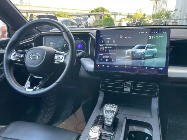 GAC Trumpchi GS8 — Фото автомобиля 15