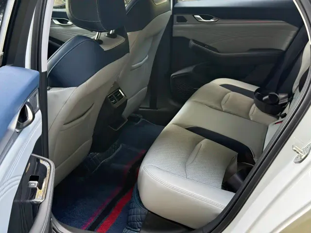 Geely Xingrui — Фото автомобиля 23