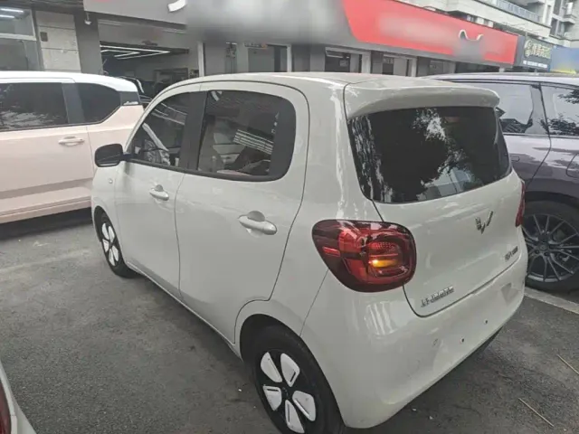 Wuling Hongguang Mini EV — Фото автомобиля 4