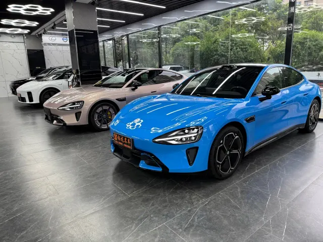 Xiaomi SU7 — Фото автомобиля 3
