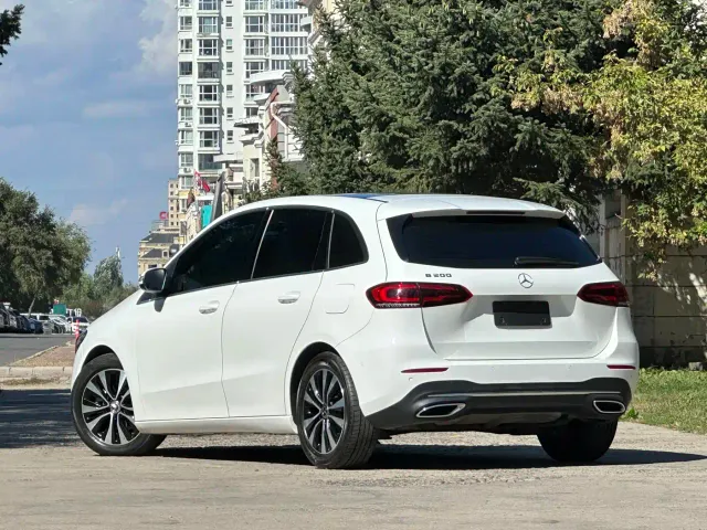 Mercedes-Benz B-Class — Фото автомобиля 8
