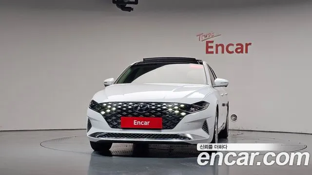 Hyundai Grandeur (New) Hybrid — Фото автомобиля 3