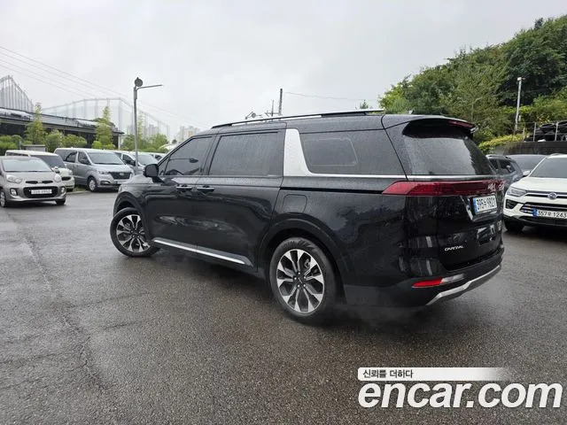 Kia Carnival 4th Gen — Фото автомобиля 3