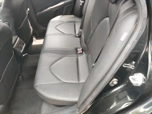 Toyota Camry — Фото автомобиля 18