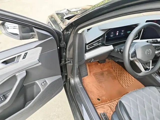Volkswagen Sagitar — Фото автомобиля 15