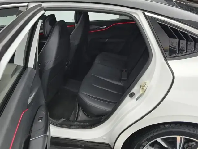 Changan Eado 2024 Model 1.5T GDI Auto Premium Type — Фото автомобиля 11