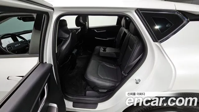 Kia EV6 — Фото автомобиля 11