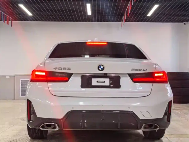 BMW 3 Series — Фото автомобиля 4