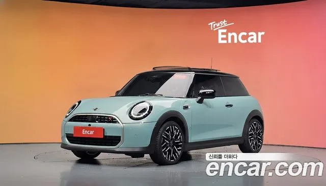 Фотография автомобиля — MINI Cooper 4th Gen