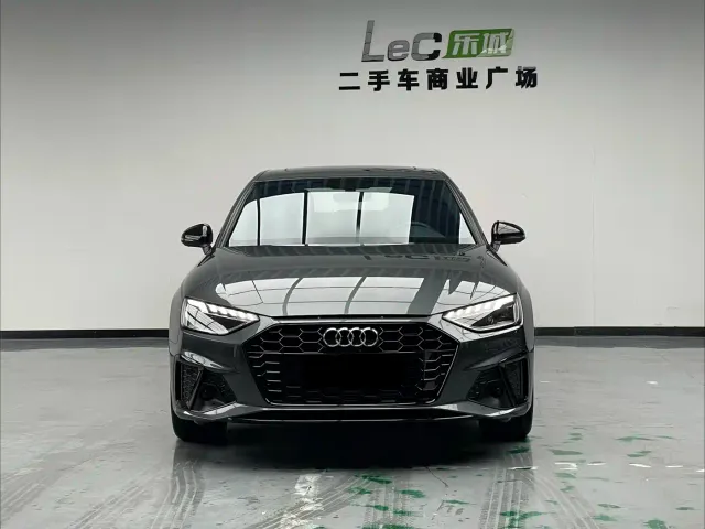Audi A4L — Фото автомобиля 2