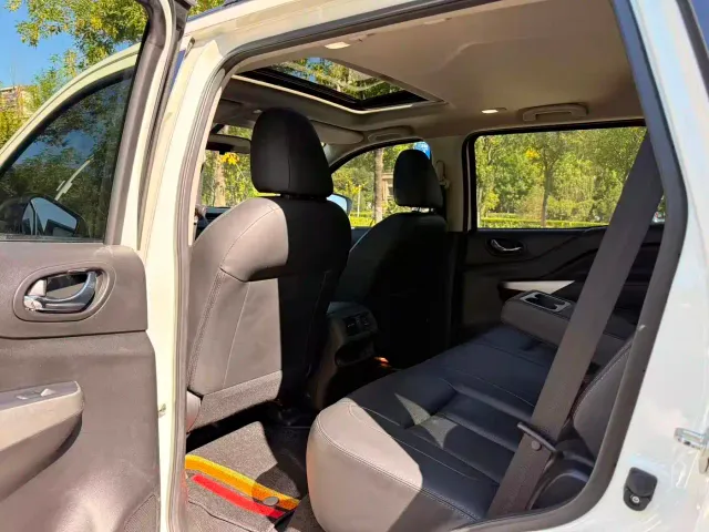 Nissan Terra — Фото автомобиля 13