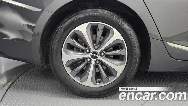 Kia K8 Hybrid — Фото автомобиля 5
