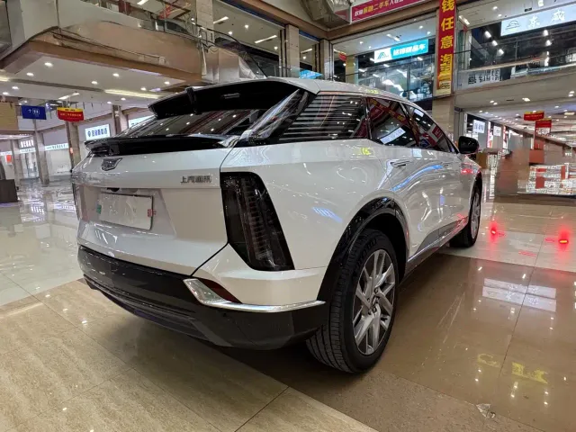 Cadillac Optiq — Фото автомобиля 7