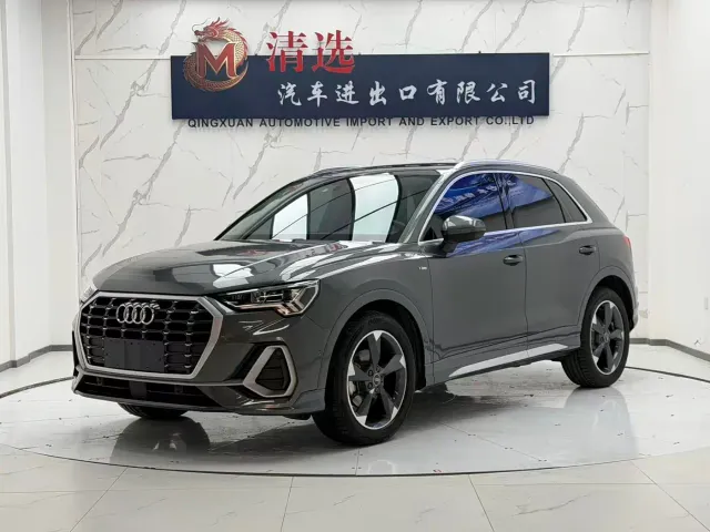 Фотография автомобиля — Audi Q3