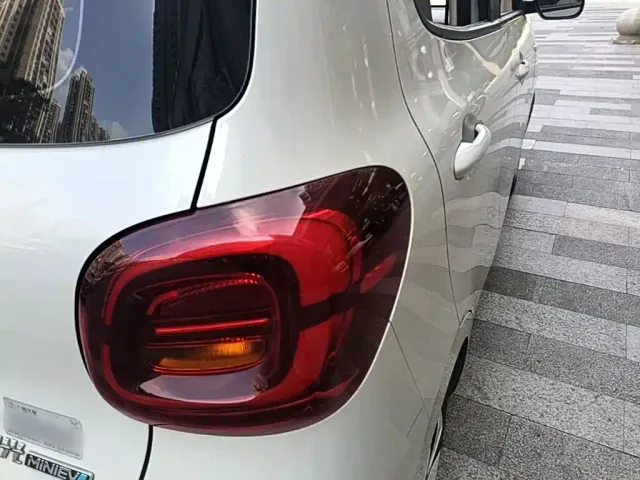 Wuling Hongguang Mini EV — Фото автомобиля 7