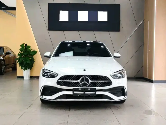 Mercedes-Benz C-Class — Фото автомобиля 2