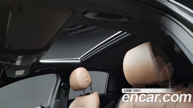 Mercedes-Benz E-Class — Фото автомобиля 17