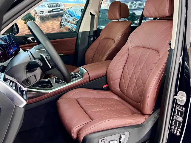 BMW X7 — Фото автомобиля 6