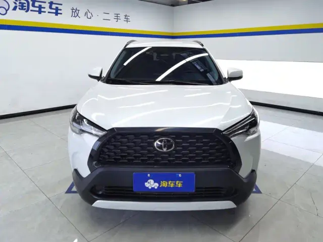 Toyota Corolla Cross — Фото автомобиля 2