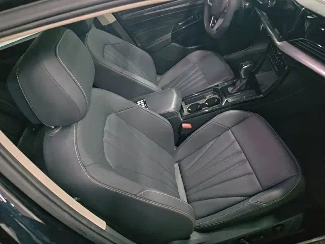 Volkswagen Passat — Фото автомобиля 24