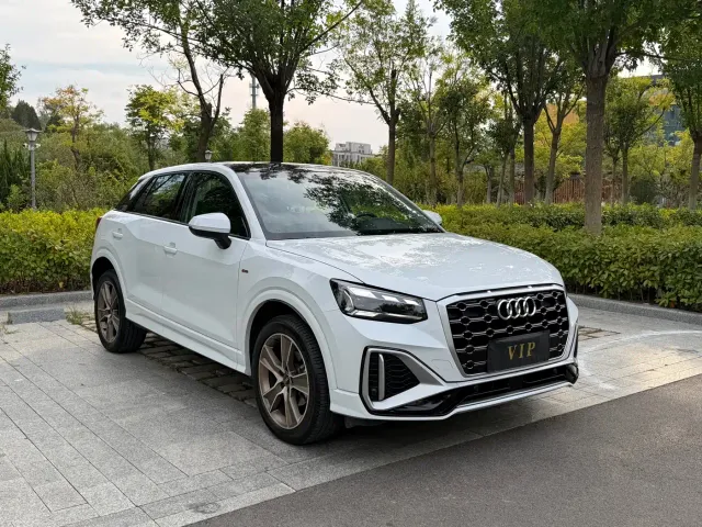 Audi Q2L — Фото автомобиля 3