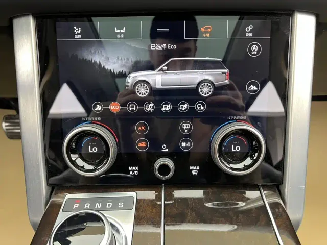 Land Rover Range Rover 2021 3.0 L6 Heritage Edition — Фото автомобиля 19