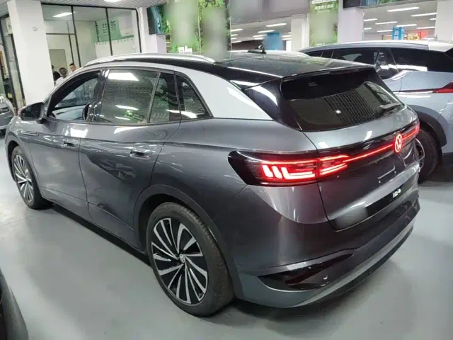Volkswagen ID.4 X — Фото автомобиля 4