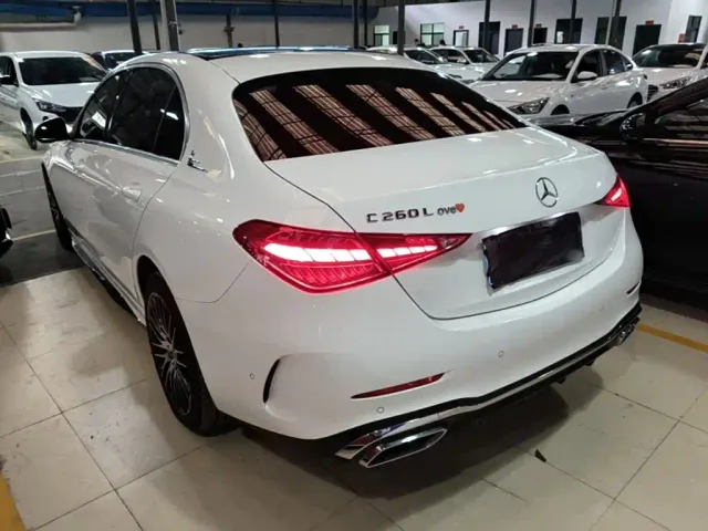 Mercedes-Benz C-Class — Фото автомобиля 4