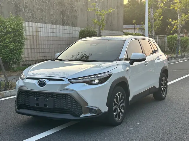 Фотография автомобиля — Toyota Frontlander