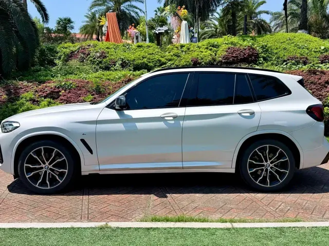 BMW X3 — Фото автомобиля 4