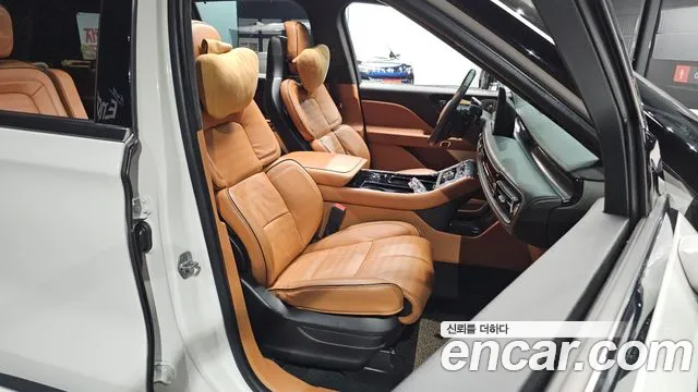 Lincoln Aviator 2nd Gen — Фото автомобиля 26