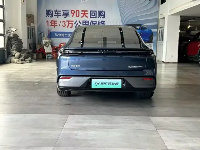 Geely Galaxy Xingyao 8 — Фото автомобиля 8