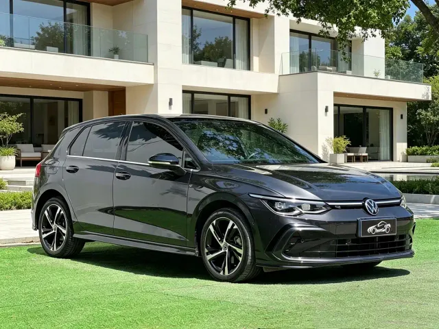Volkswagen Golf — Фото автомобиля 3