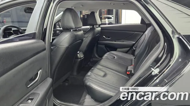 Hyundai AVANTE Avante (CN7) — Фото автомобиля 25