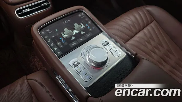 Genesis G90 Бензин 3.5 турбо AWD — Фото автомобиля 18