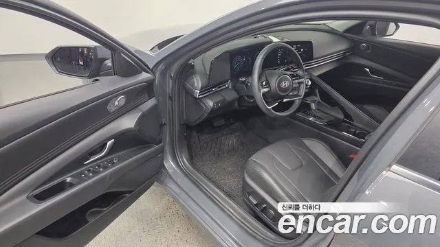 Hyundai AVANTE Новый Avante (CN7) — Фото автомобиля 10