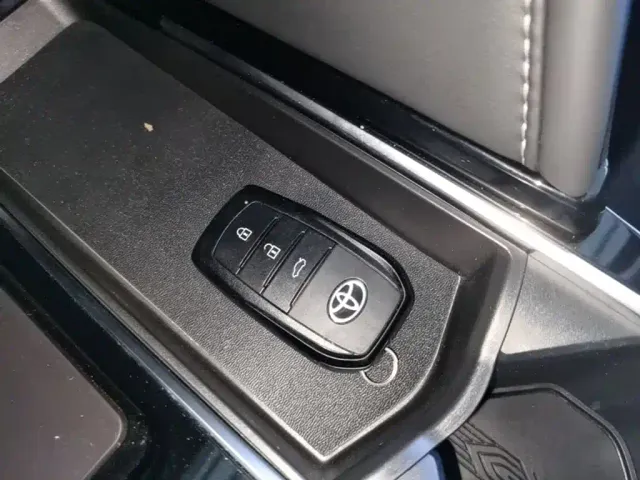 Toyota Camry — Фото автомобиля 8