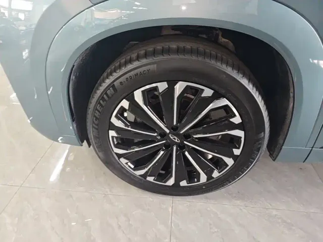 Chery Tiggo 9 — Фото автомобиля 22