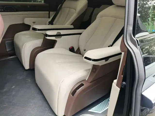 BYD Xia — Фото автомобиля 12