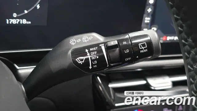 Kia Niro — Фото автомобиля 28